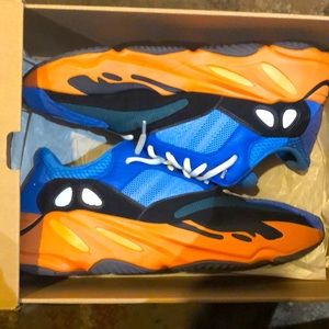 Yezzy 709 blue orange